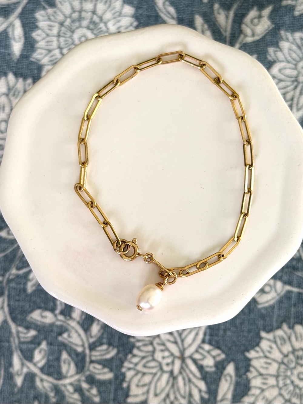 Elegant 18k Gold Filled Paperclip Chain Bracelet with Pearl Charm